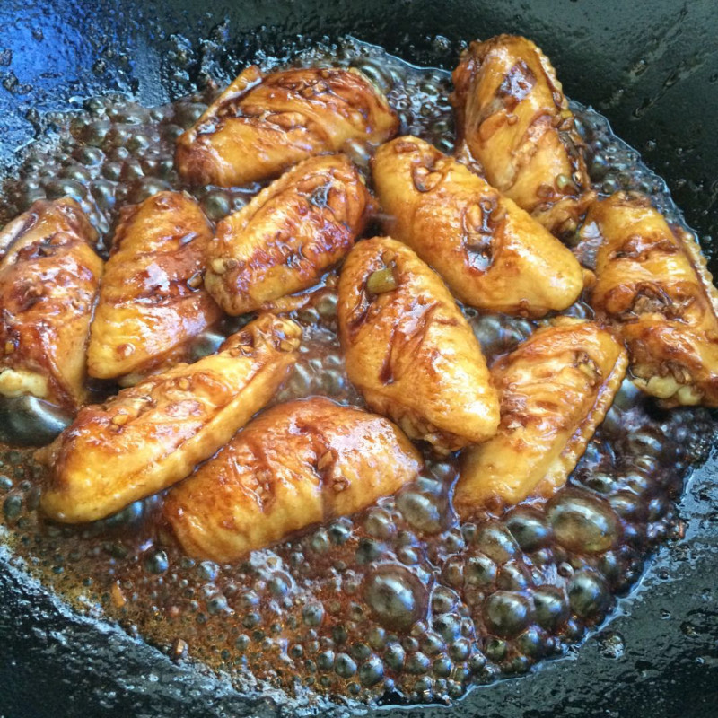 Steps for Making Soy Sauce Chicken Wings