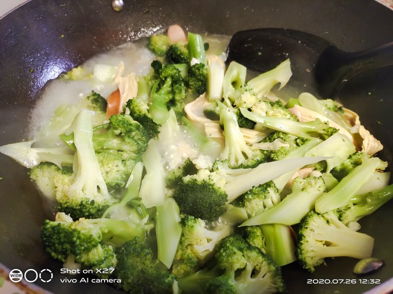 Steps for Making Clear Broth Broccoli