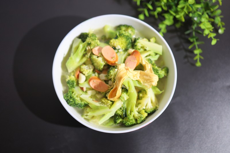 Clear Broth Broccoli