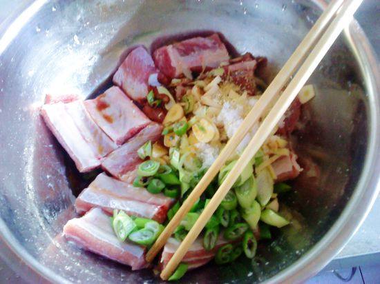 Steps for Making Taro Glutinous Rice Ribs