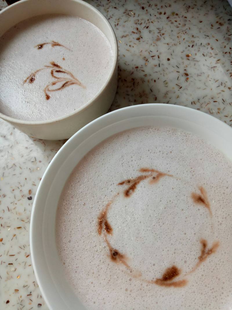 Steps to Make Red Bean Job's Tears Milk Lotus Seed Soup