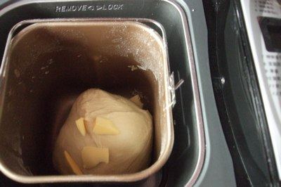 Step-by-Step Process of Making Flower-shaped Red Bean Bread