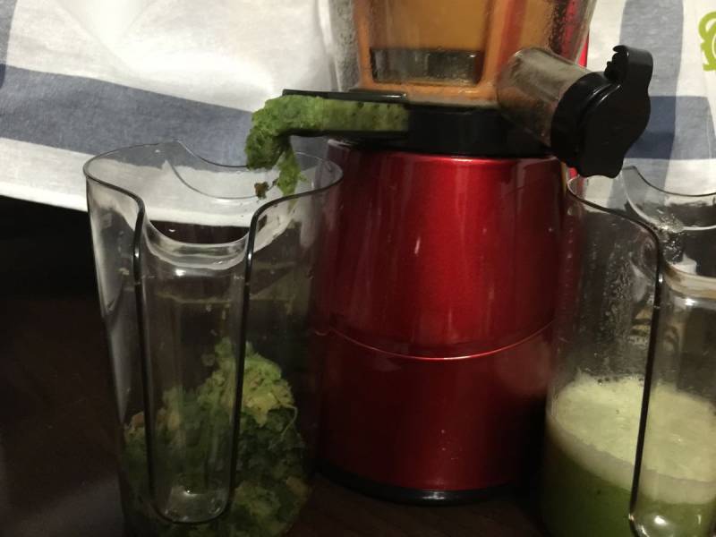 Steps for Making Celery Cucumber Apple Juice