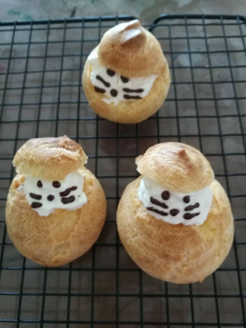 Whack-a-Mole Cream Puffs Making Steps