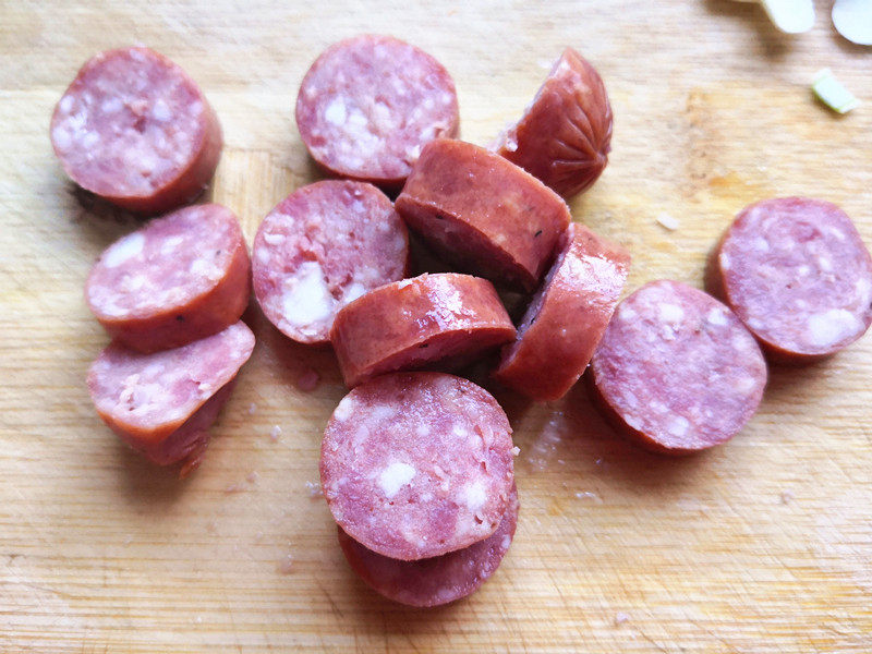 Steps for Cooking Broccoli and Beef Sausage Stir Fry