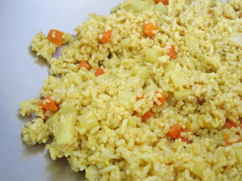 Turn Waste into Treasure: Curry Fried Rice with Meat - Cooking Steps