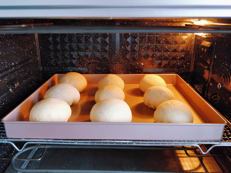 Cooking Steps for Egg Yolk, Pork Floss, Mashed Taro, and Red Bean Bun