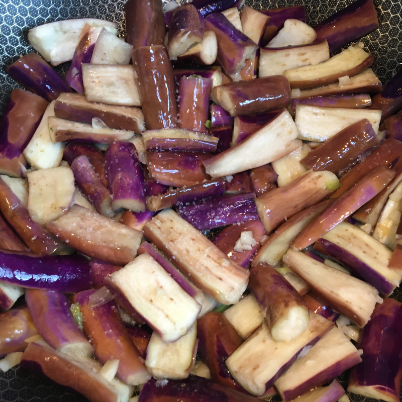 Steps for Sautéed Eggplant with Soybean Paste