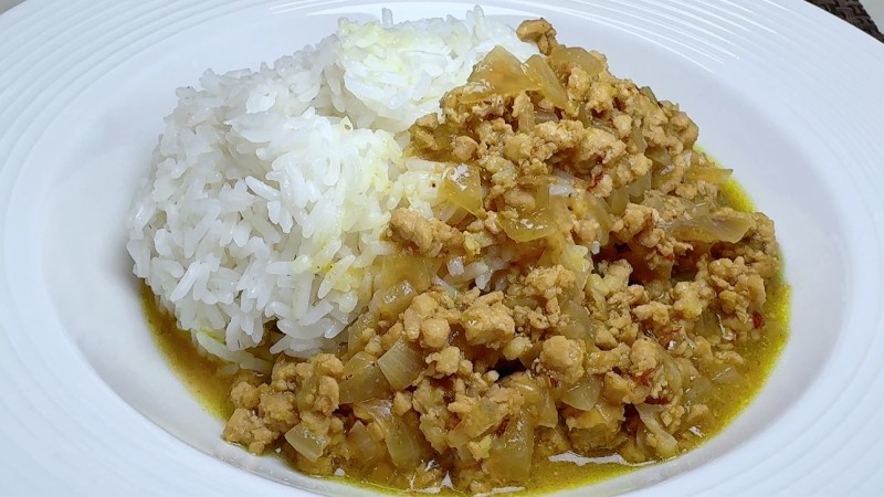 Curry Minced Meat Rice Bowl