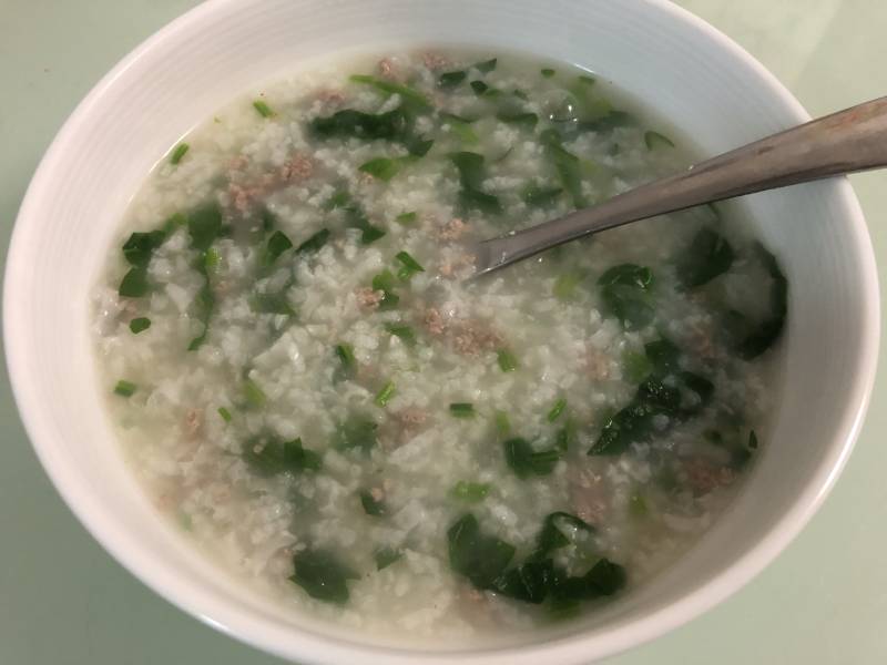 Steps for Making Spinach Beef Congee