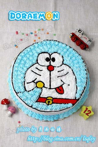 Doraemon - Buttercream Flower Cake