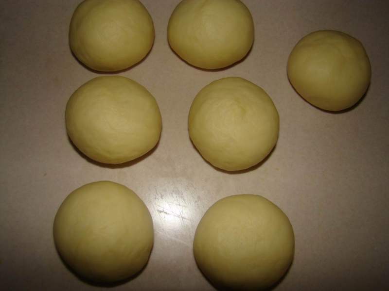 Steps to Make Custard Bun