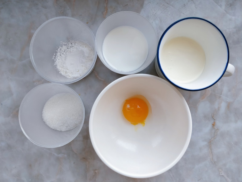 Steps for Making Cream-filled Croissant