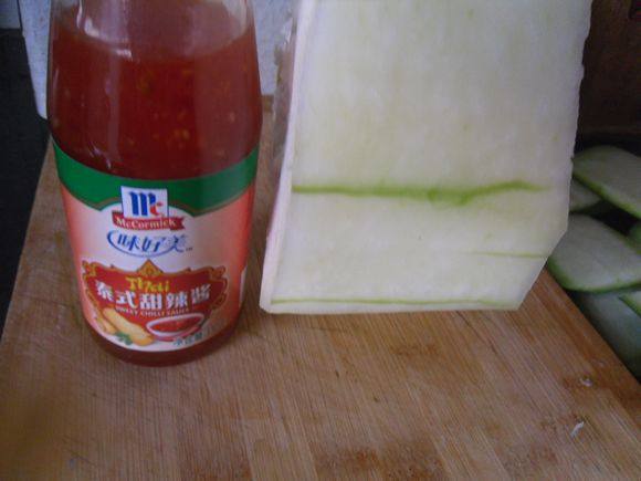 Steps for Cooking Thai Spicy Sauce Braised Winter Melon