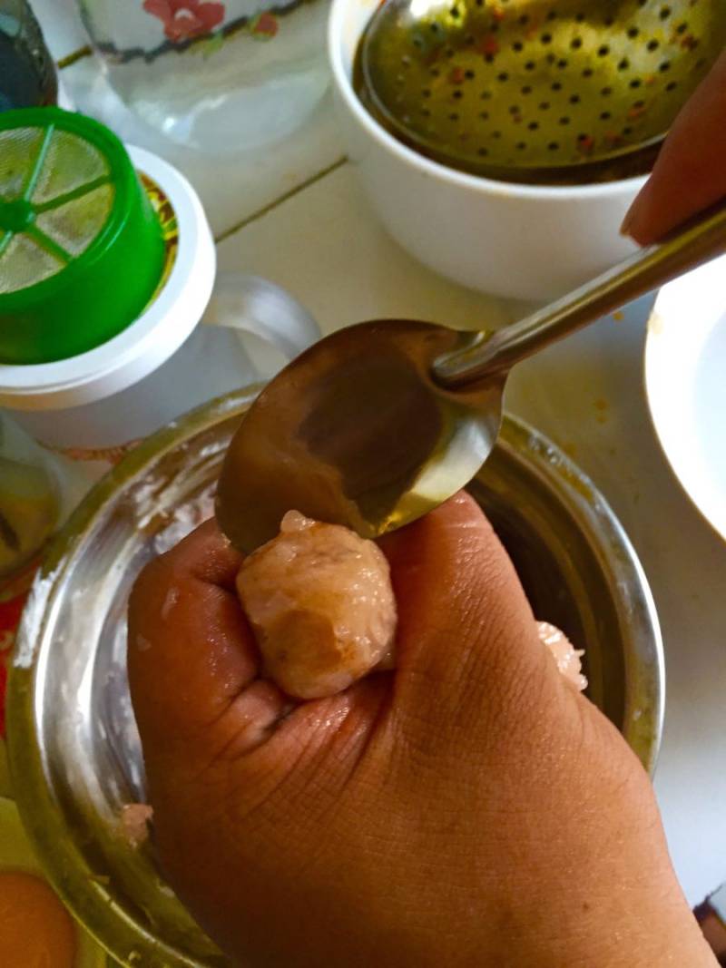 Steps for Making Shrimp Paste Beef Tripe