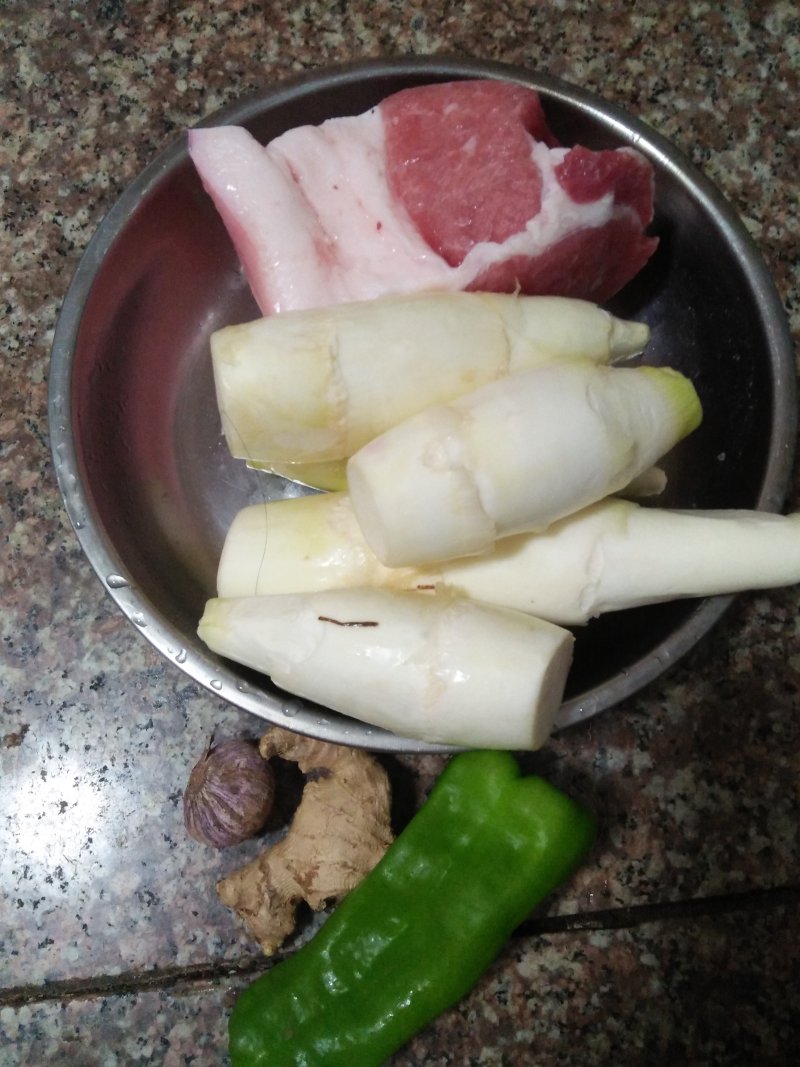 Steps for Stir-fried Pork with Bamboo Shoots