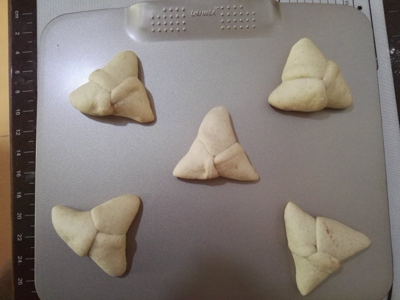 Brown Wheat Red Bean Triangle Buns Making Steps