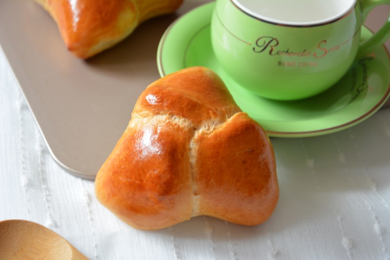 Brown Wheat Red Bean Triangle Buns