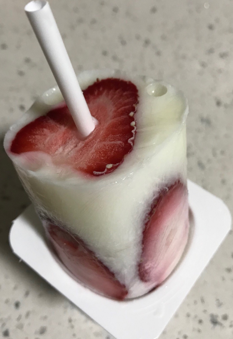 Strawberry Yogurt Jelly