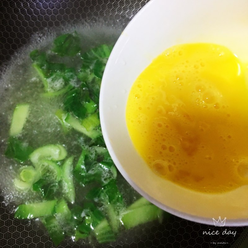 Steps for Cooking Oilseed Rape Egg Drop Soup
