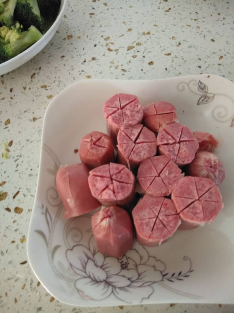 Steps for making Broccoli and Sausage Stir-Fry