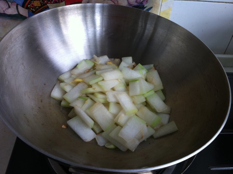 Steps for making Crab Mushroom and Dried Shrimp Winter Melon Soup