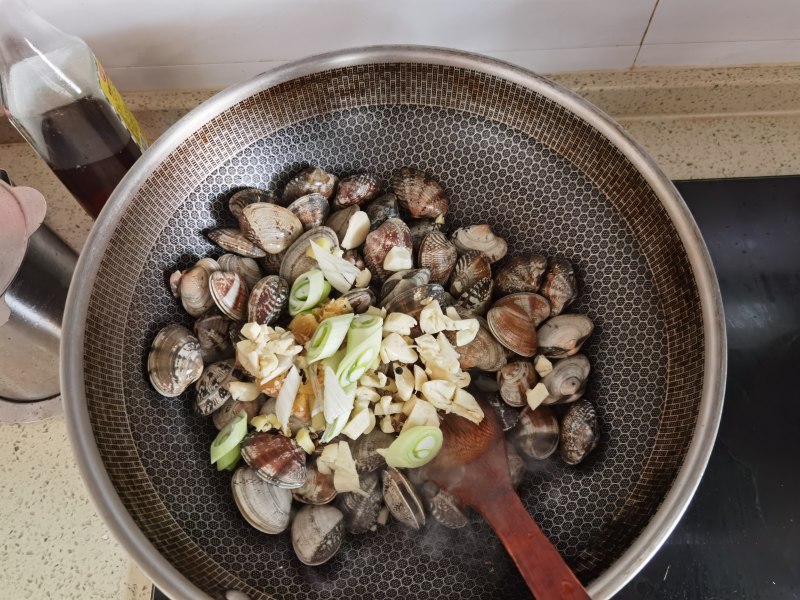 Dry Pot Clam Cooking Steps