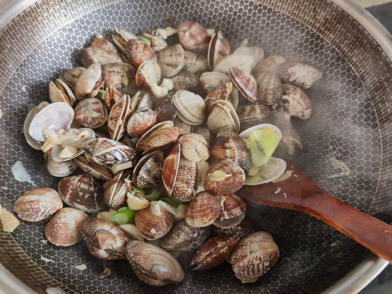 Dry Pot Clam Cooking Steps