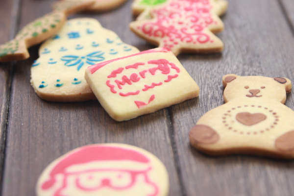 Tomato Recipe: Christmas Stamped Cookies - Make Healthy Christmas Treats by Yourself! Cooking Steps