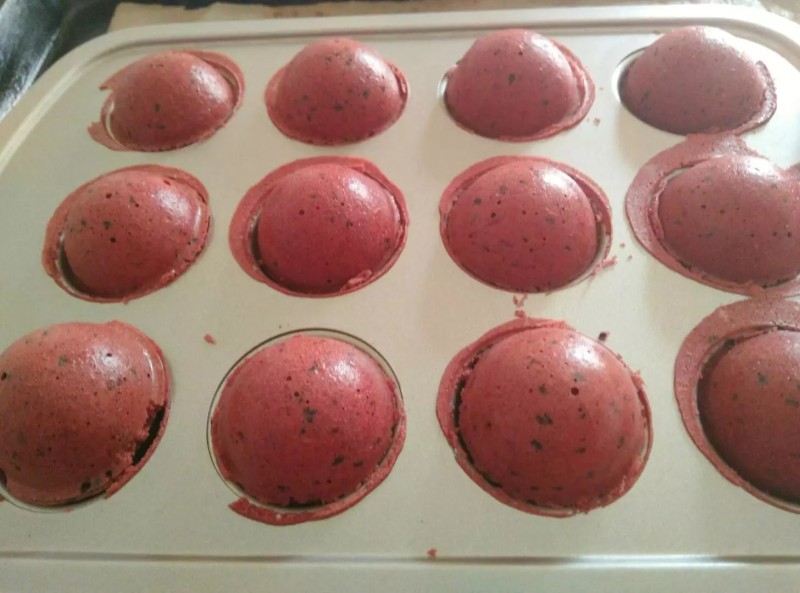 Steps for Making Five-Color Watermelon Cake Balls