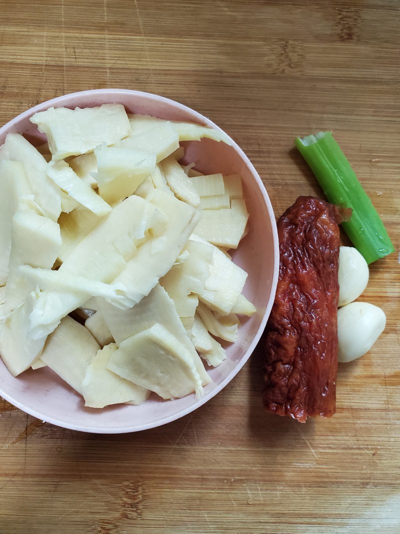 Chinese Sausage Stir-Fried Winter Bamboo Shoots Step by Step