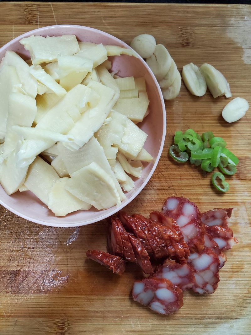 Chinese Sausage Stir-Fried Winter Bamboo Shoots Step by Step