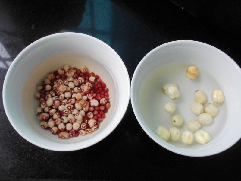 Steps to Make Sweet Potato and Lotus Seed Congee