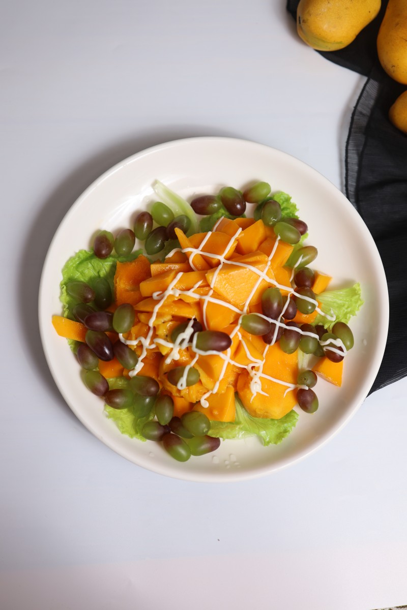 Grape Mango Salad