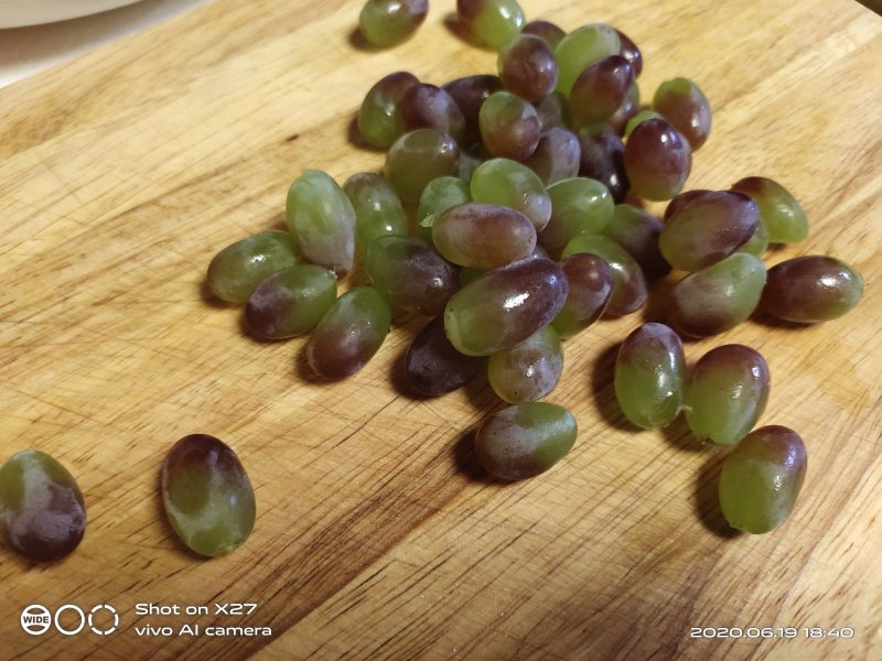 Step-by-Step Guide to Making Grape Mango Salad