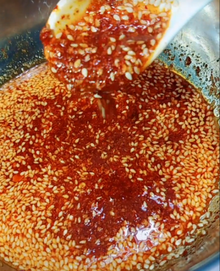 How to Make Chili Oil