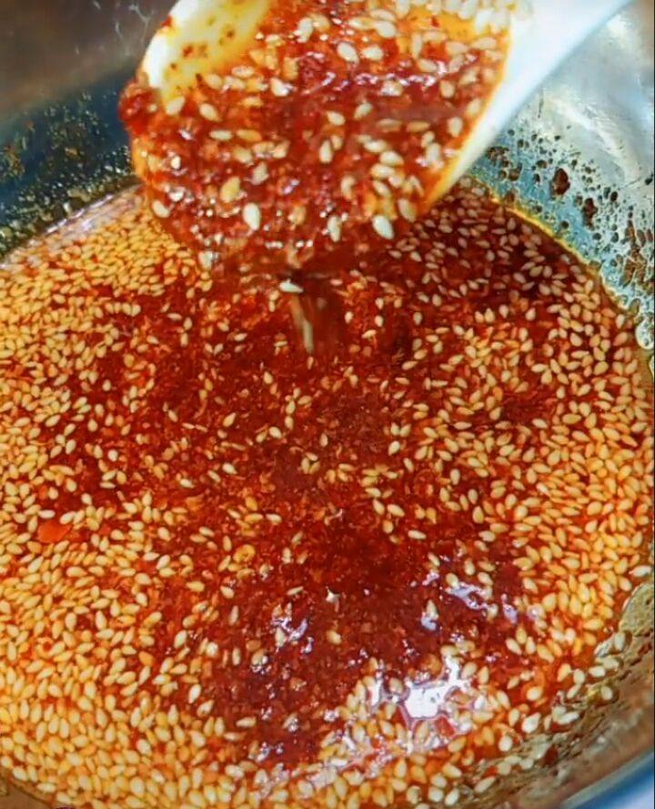 How to Make Chili Oil Step-by-Step