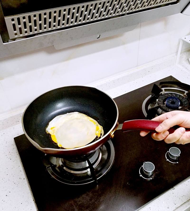 Steps for Making Egg Pancake