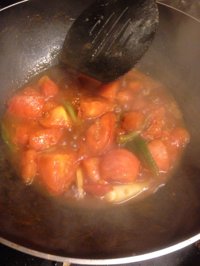 Steps for Making Tomato Braised Eggplant with Minced Meat