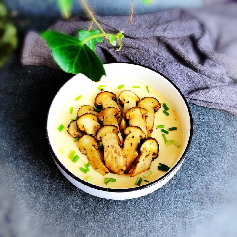 Matsutake Mushroom and Steamed Egg