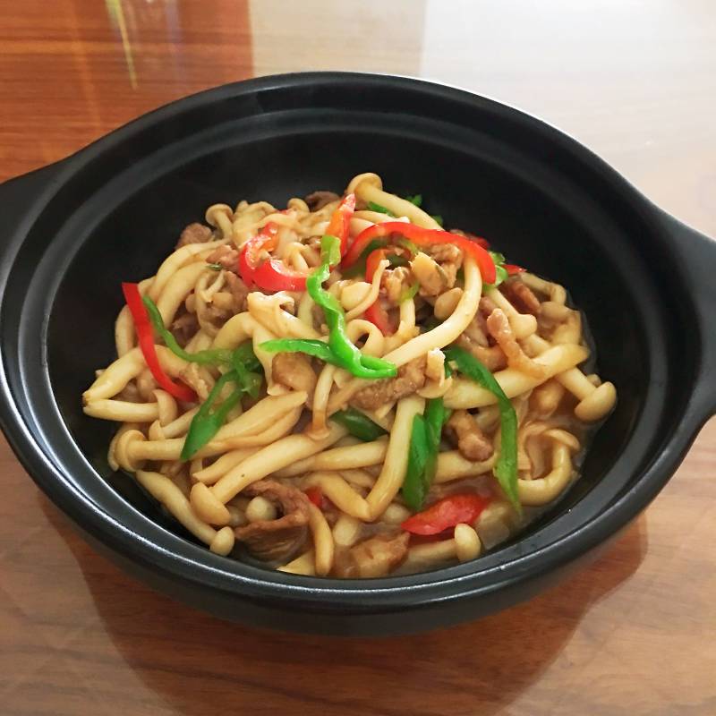 Stir-fried Pork with White Jade Mushroom