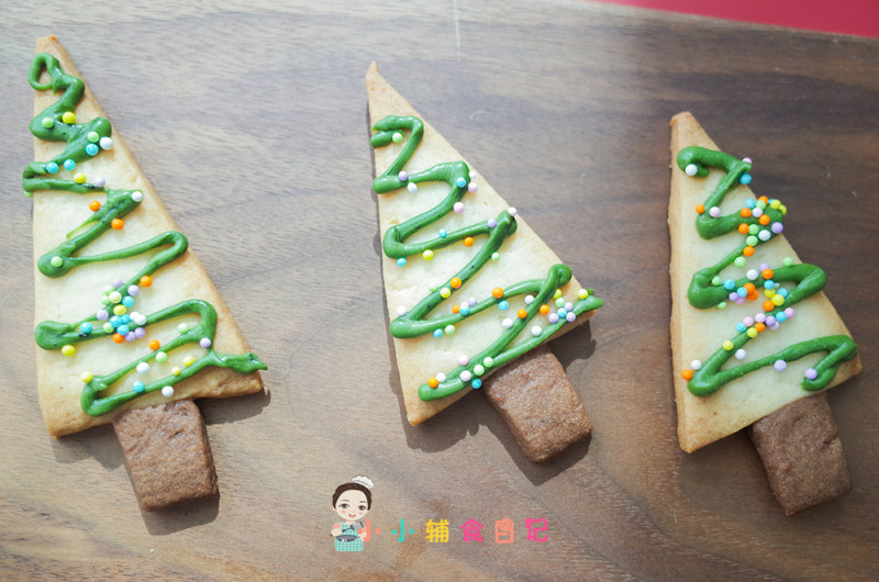 Christmas Tree Cookies for Ages 36 Months and Up