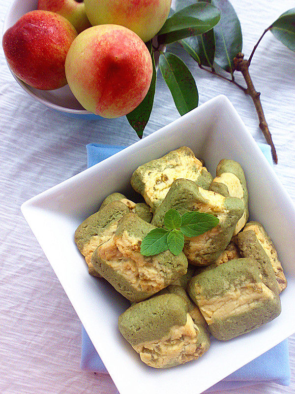 Exotic Bicolor Cookies