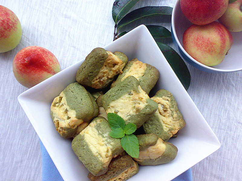 Exotic Bicolor Cookies