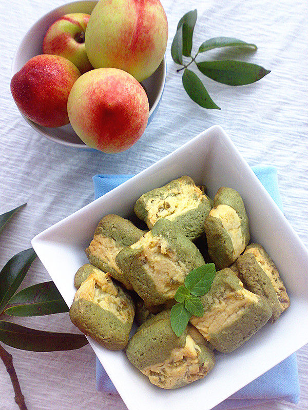 Exotic Bicolor Cookies