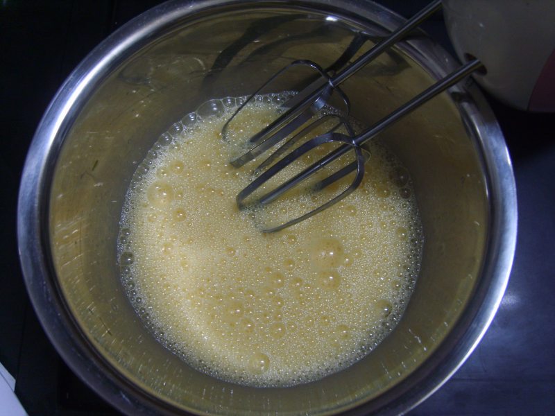 Steps for Making Old-Fashioned Mini Cakes