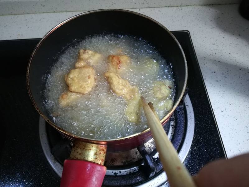 Steps for Making Crispy Pork