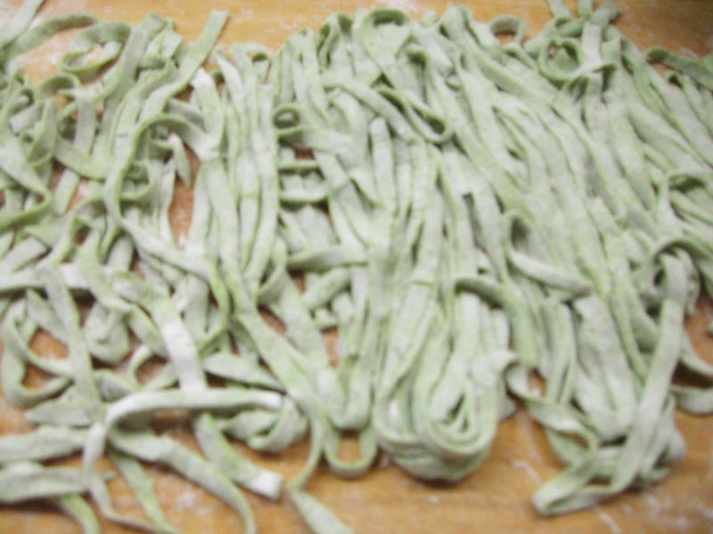 Steps for Making Spinach Noodles