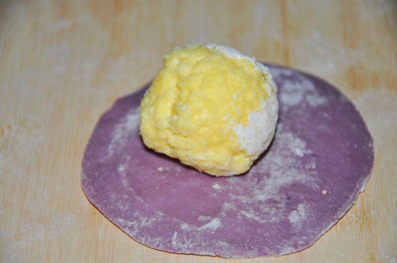 Enjoying Delicious Piglet Custard Buns & Purple Sweet Potato Red Bean Buns~~~~~~~~ Cooking Steps