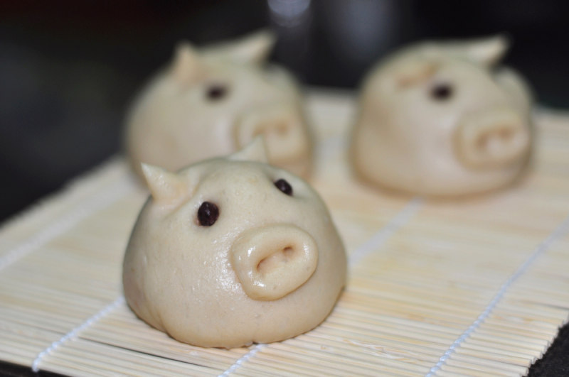 Enjoying Delicious Piglet Custard Buns & Purple Sweet Potato Red Bean Buns~~~~~~~~ Cooking Steps